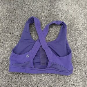 Lululemon: Stuff Your Bra Size 4